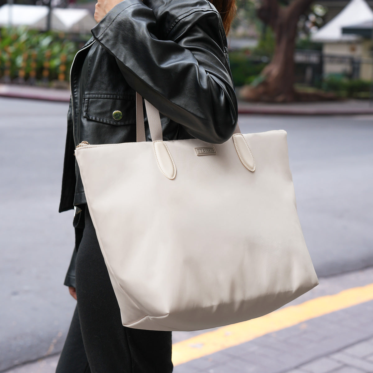 Fiorella Tote Bag in Cream