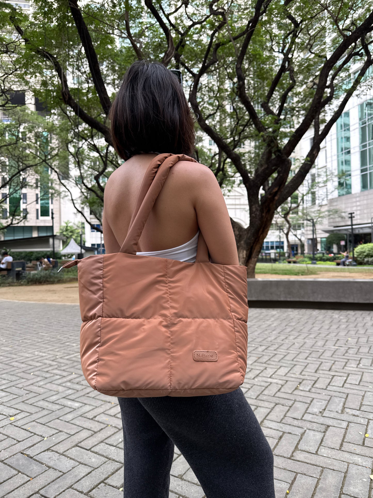 Floofa Cinnamon Puffer Tote